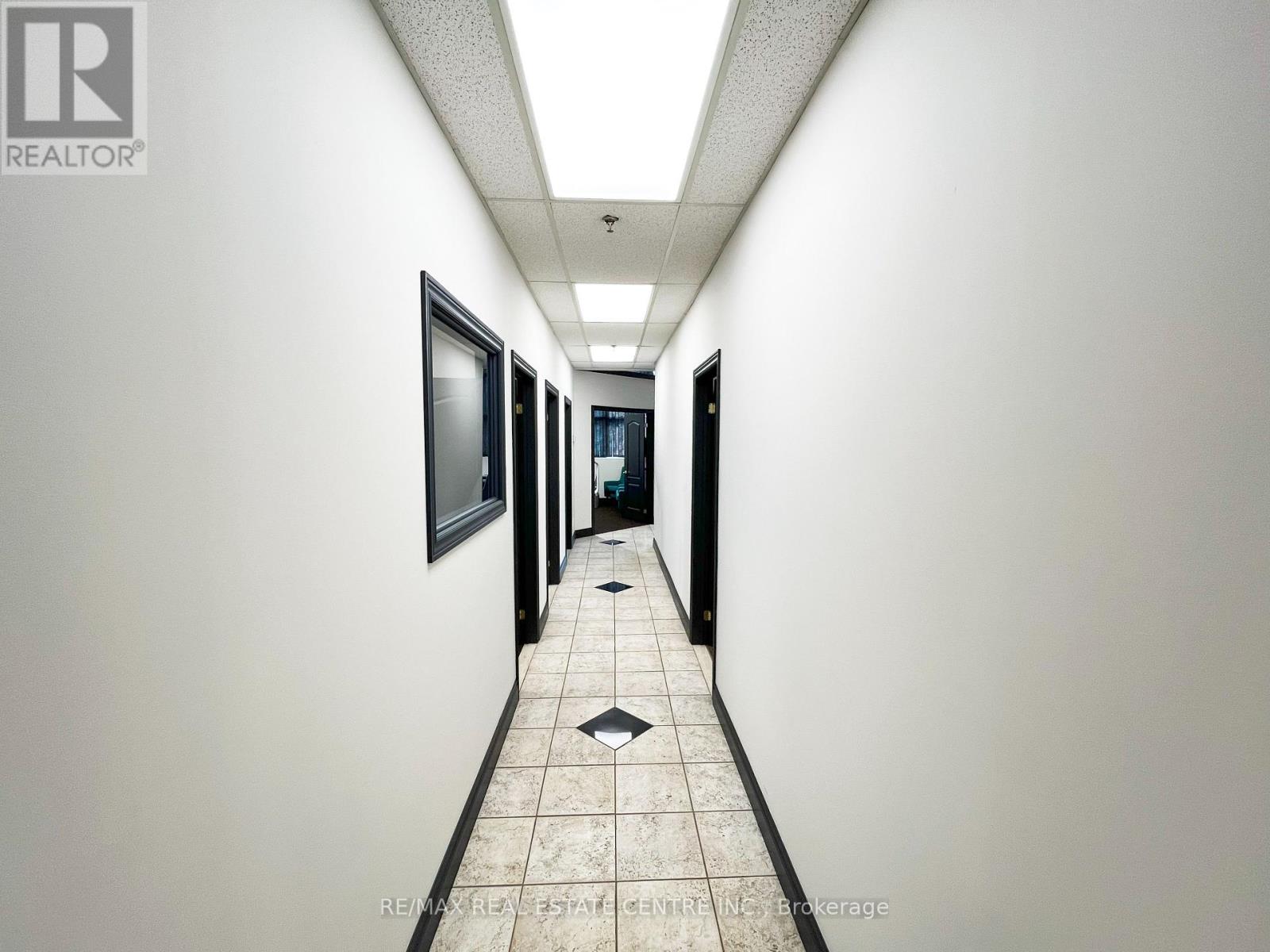 7 - 5100 South Service Road, Burlington, Ontario  L7L 6A5 - Photo 18 - W12290748