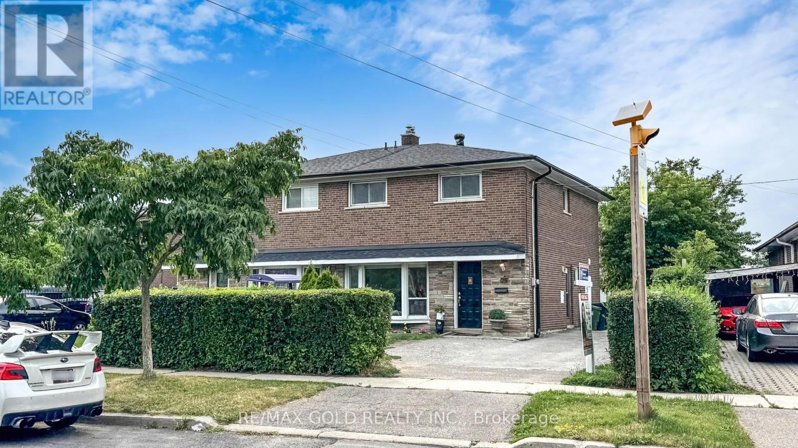 Property at 28 NAVENBY CRESCENT image 3