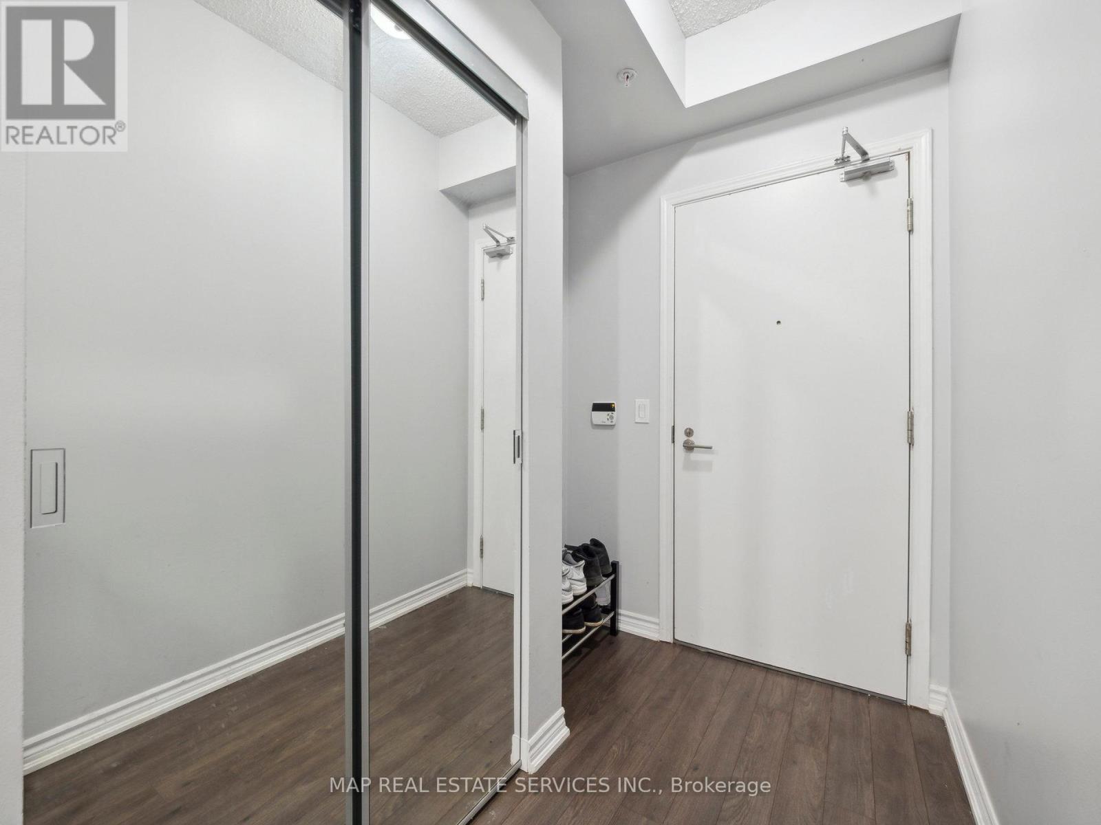 805 - 15 James Finlay Way, Toronto, Ontario M3M 0B3 - Photo 10 - W12290910