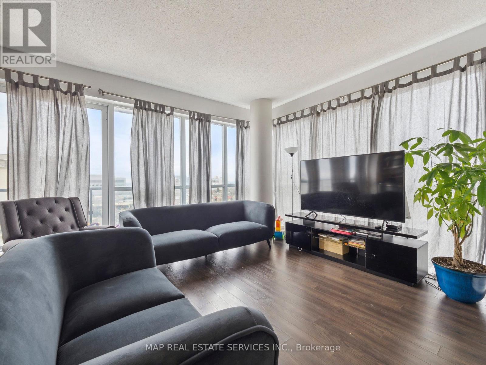 805 - 15 James Finlay Way, Toronto, Ontario M3M 0B3 - Photo 14 - W12290910
