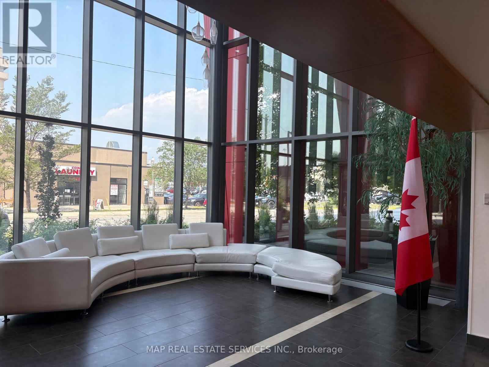 805 - 15 James Finlay Way, Toronto, Ontario M3M 0B3 - Photo 5 - W12290910