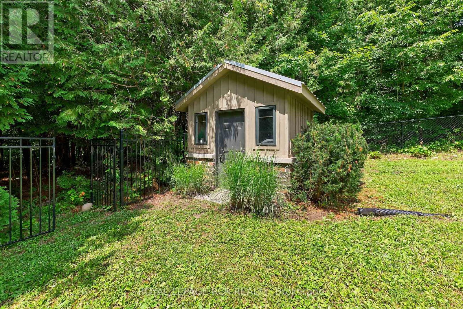 18 Mount Haven Crescent, East Luther Grand Valley, Ontario  L9W 5Y9 - Photo 46 - X12290861