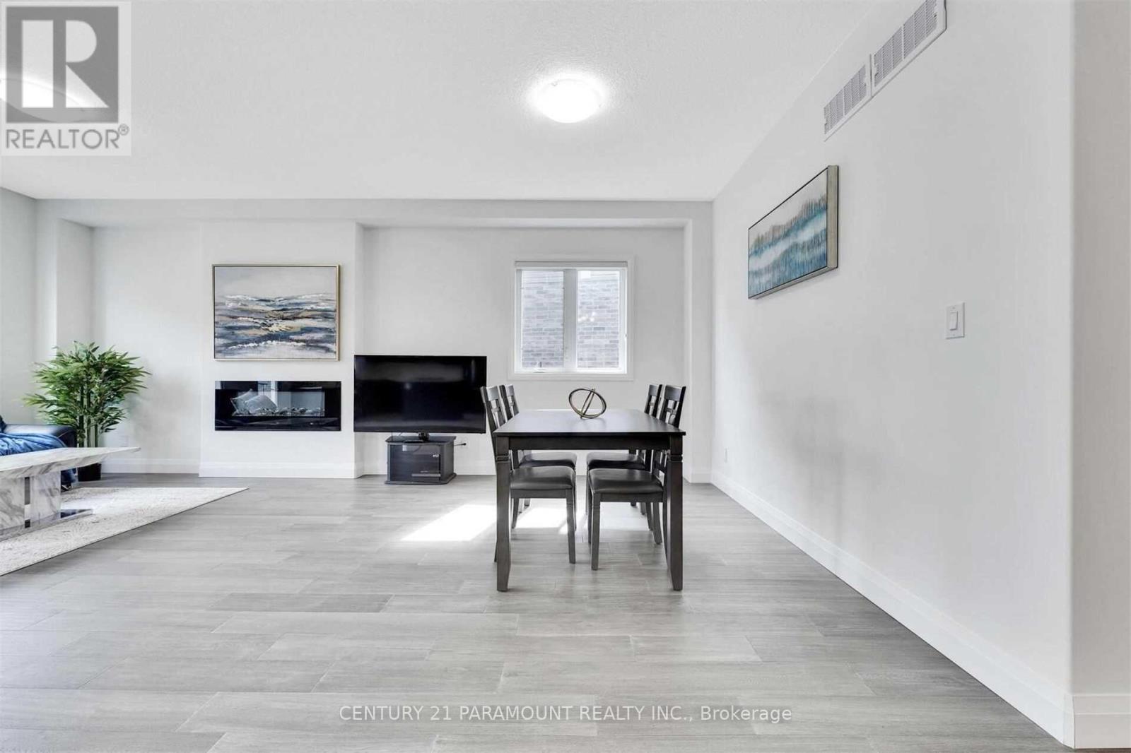 2997 Doyle Drive, London South (South U), Ontario  N6M 2G8 - Photo 6 - X12290862
