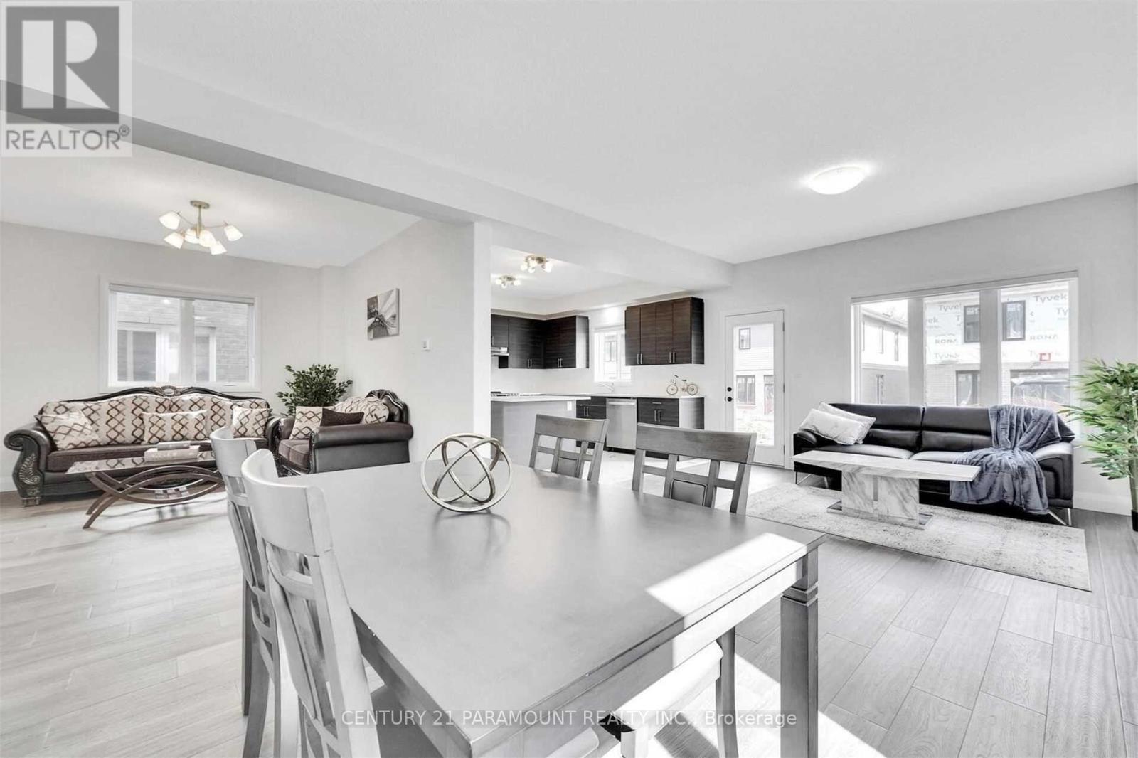 2997 Doyle Drive, London South (South U), Ontario  N6M 2G8 - Photo 8 - X12290862