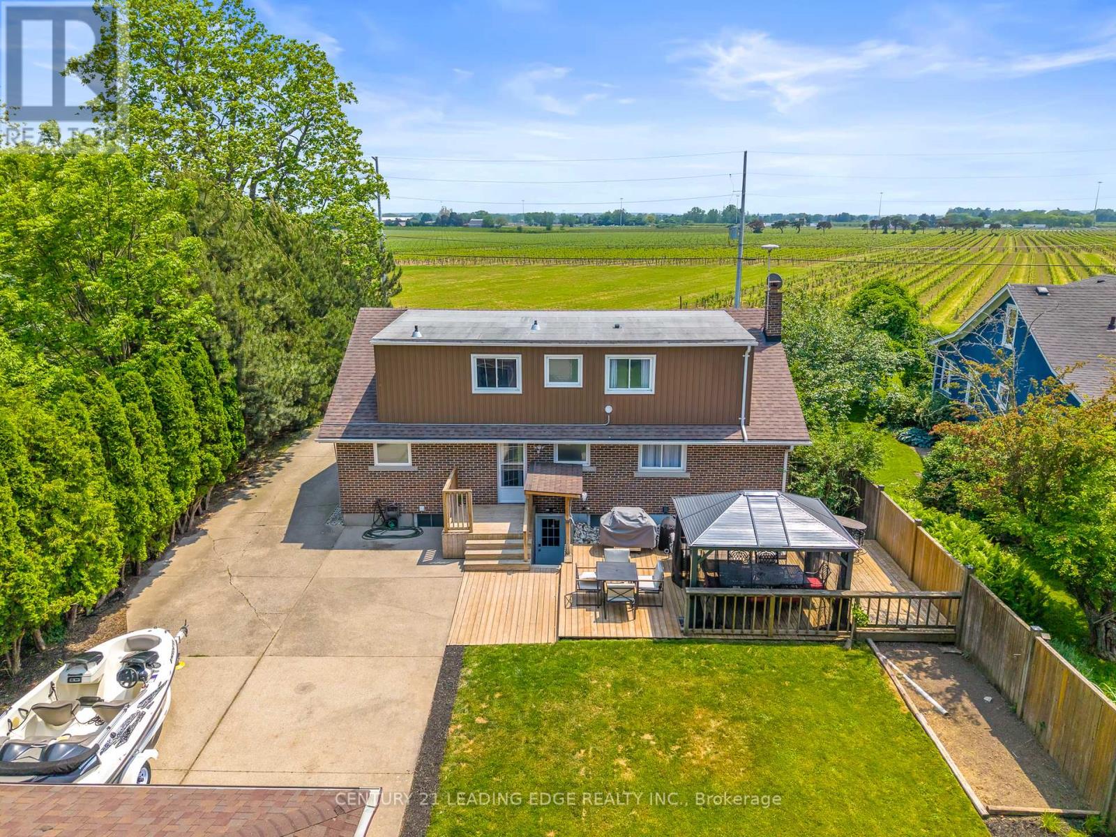 1182 Lakeshore Road, St. Catharines, Ontario  L2R 6P9 - Photo 12 - X12290866