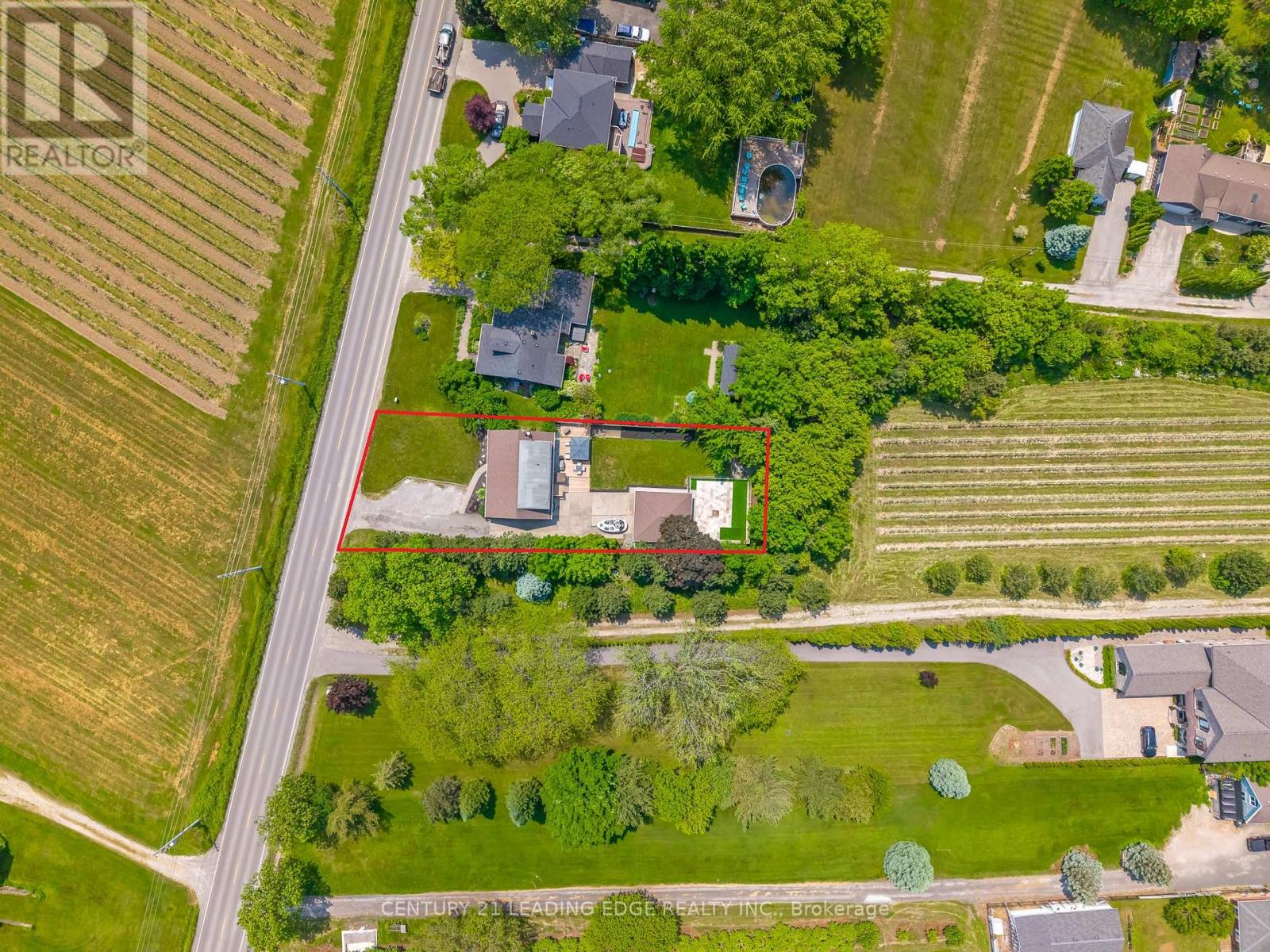 1182 Lakeshore Road, St. Catharines, Ontario  L2R 6P9 - Photo 13 - X12290866