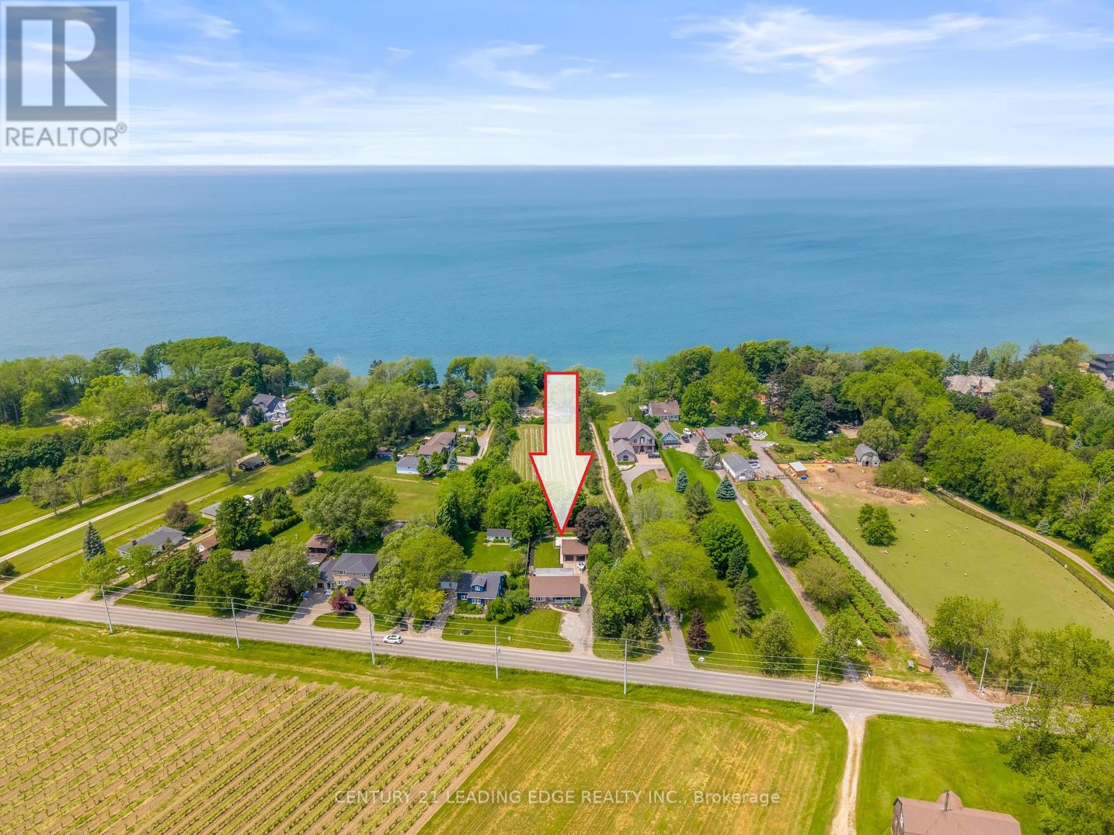 1182 Lakeshore Road, St. Catharines, Ontario  L2R 6P9 - Photo 14 - X12290866