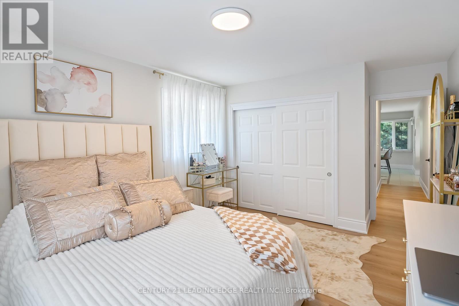 1182 Lakeshore Road, St. Catharines, Ontario  L2R 6P9 - Photo 21 - X12290866