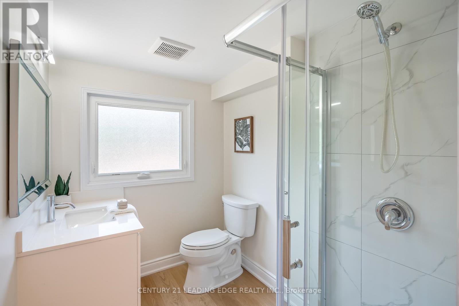 1182 Lakeshore Road, St. Catharines, Ontario  L2R 6P9 - Photo 32 - X12290866