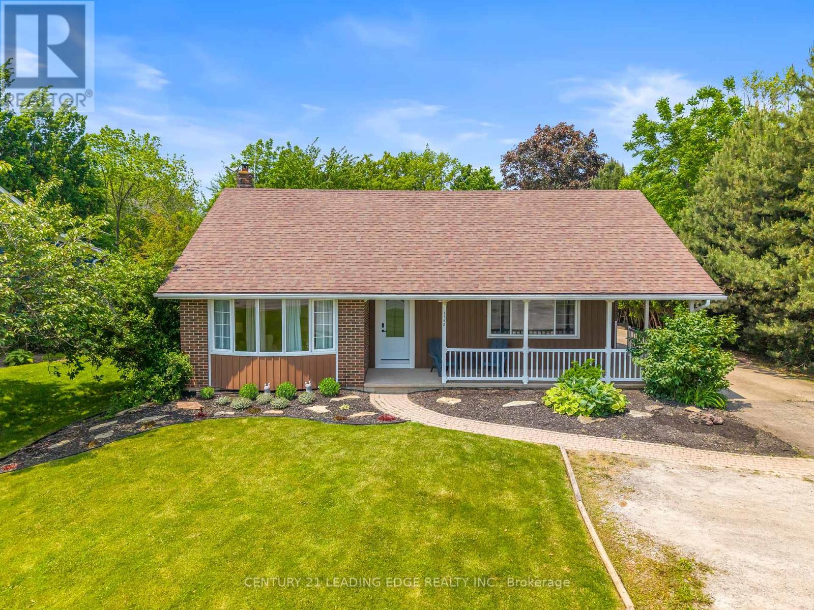 1182 Lakeshore Road, St. Catharines, Ontario  L2R 6P9 - Photo 9 - X12290866