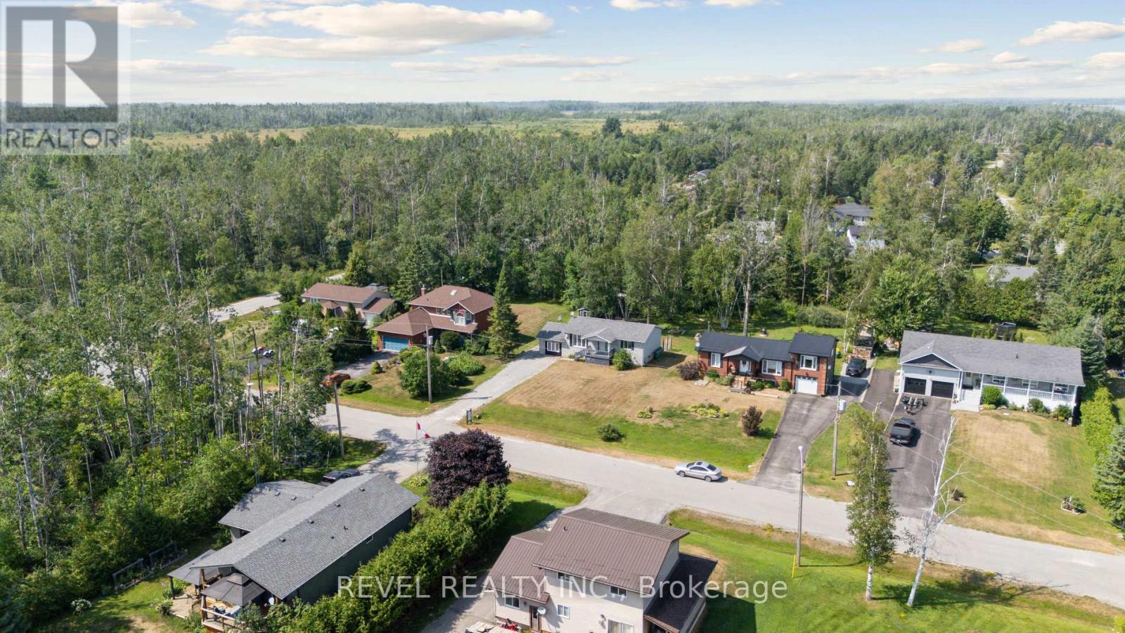 40 Greenwood Crescent, Kawartha Lakes, Ontario  K0M 2T0 - Photo 43 - X12290182