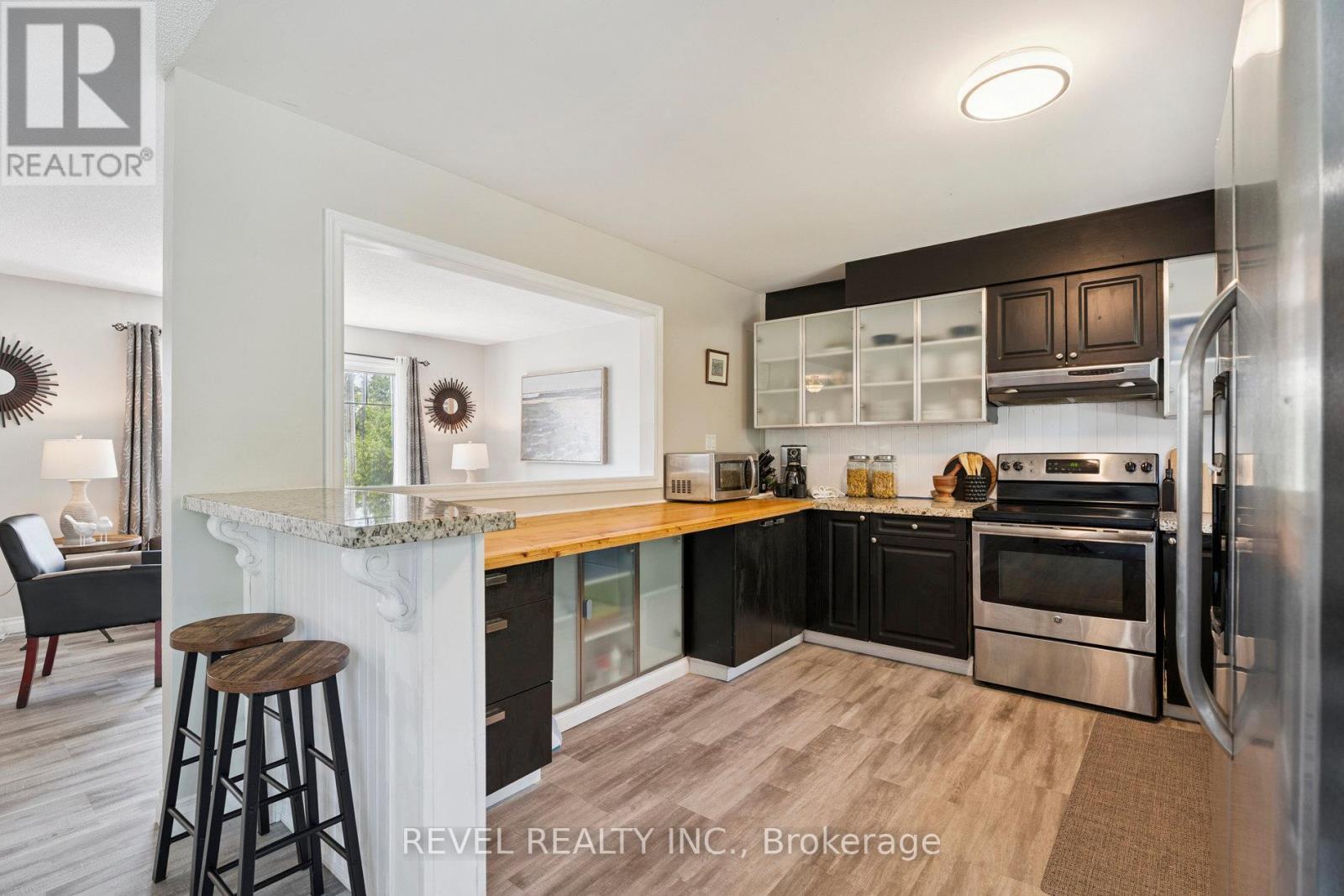 40 Greenwood Crescent, Kawartha Lakes, Ontario  K0M 2T0 - Photo 8 - X12290182