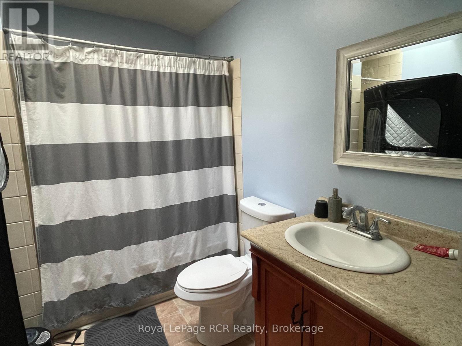 409 Thomas Street, Clearview, Ontario  L0M 1S0 - Photo 25 - S12291108
