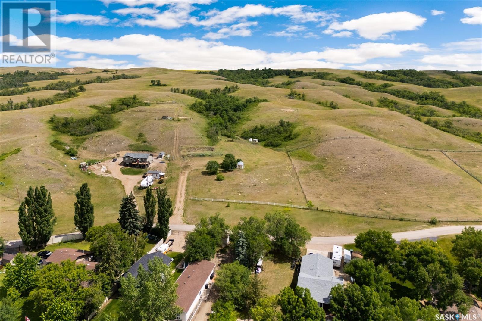 726 Daniel Drive, Dufferin Rm No. 190, Saskatchewan  S6H 7S9 - Photo 2 - SK011787