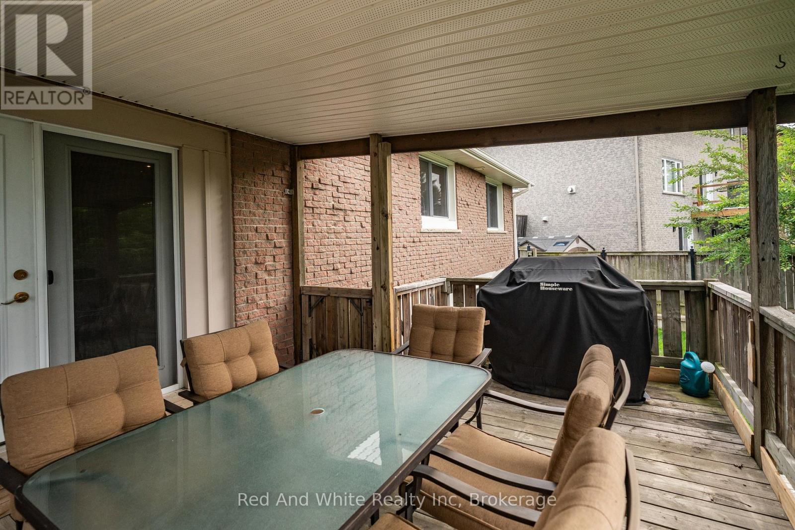447 Old Chicopee Trail, Kitchener, Ontario N2A 4H1 - Photo 37 - X12291079