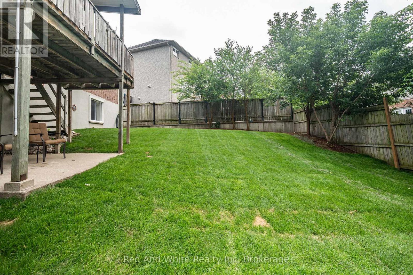 447 Old Chicopee Trail, Kitchener, Ontario N2A 4H1 - Photo 38 - X12291079