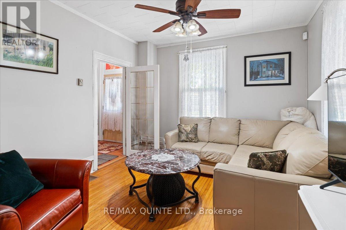 370 Main Street, Prince Edward County, Ontario K0K 2T0 - Photo 7 - X12291212