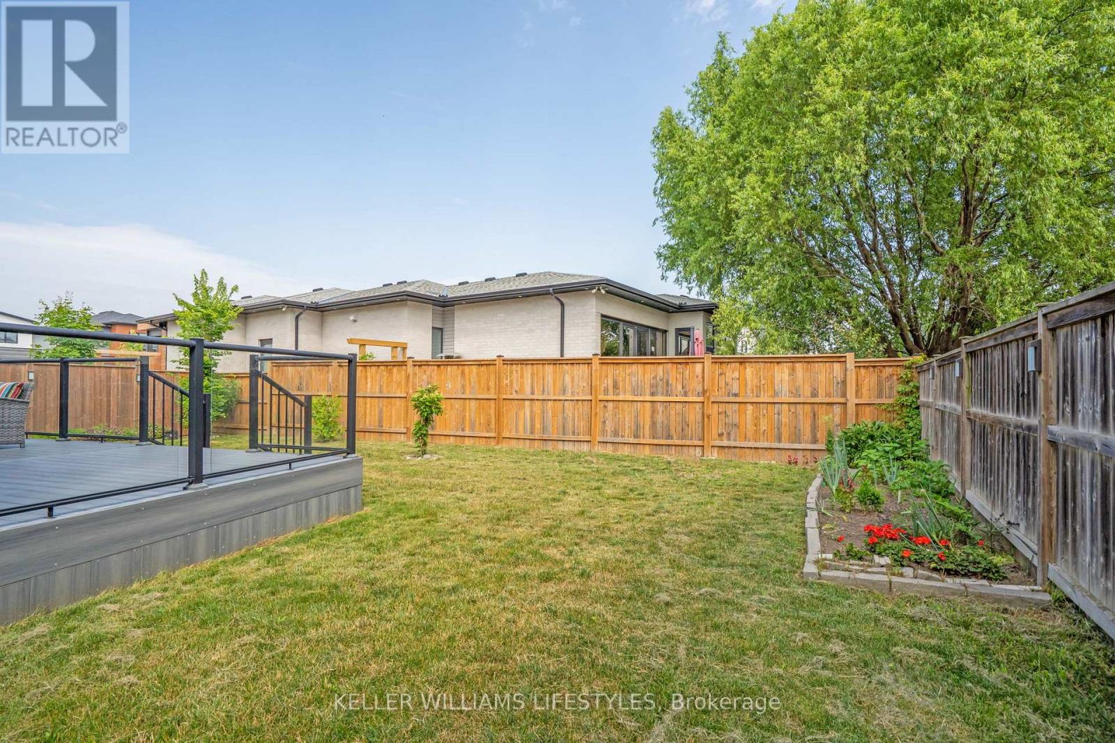 1200 Silverfox Drive, London North, Ontario  N6G 0C8 - Photo 37 - X12291148