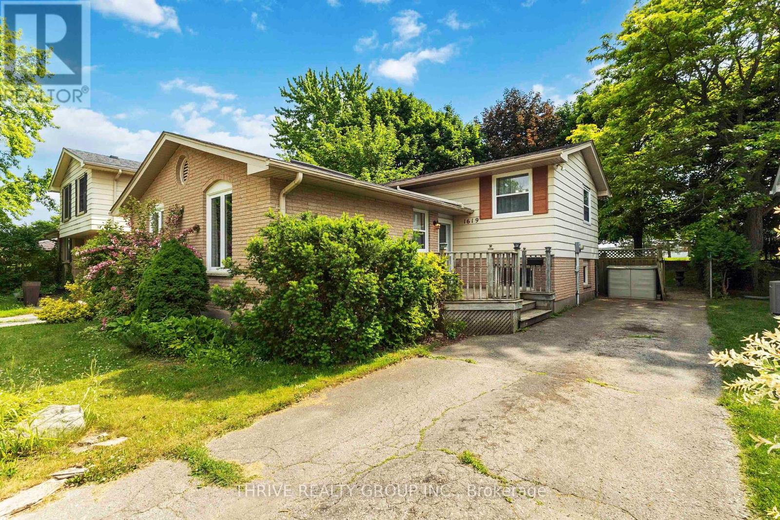 Property at 1619 ALDERSBROOK ROAD image 3