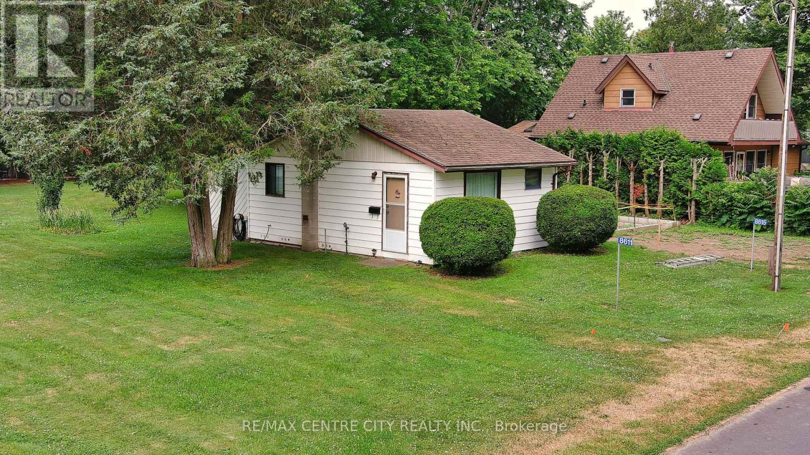 8611 -8615 Furnival Road, West Elgin, Ontario  N0L 2C0 - Photo 2 - X12291201