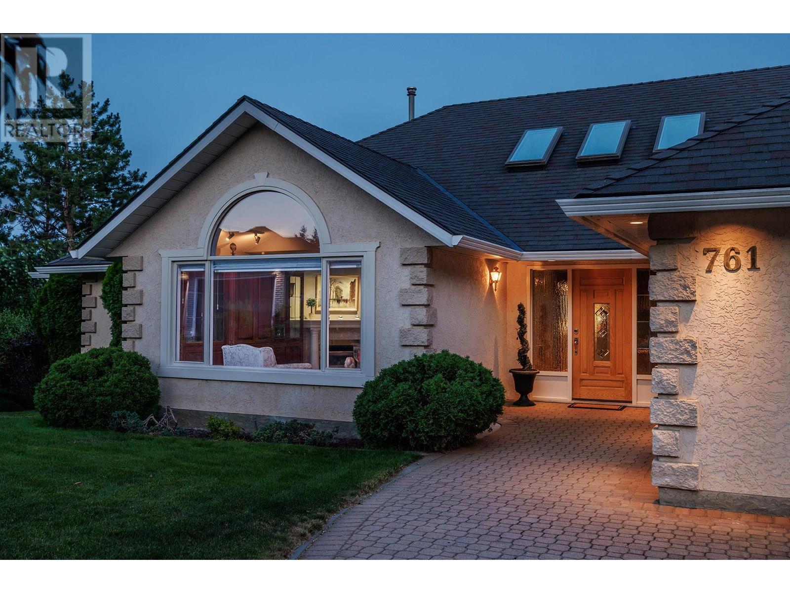761 Siwash Court, Kelowna, British Columbia  V1V 1N5 - Photo 7 - 10354152