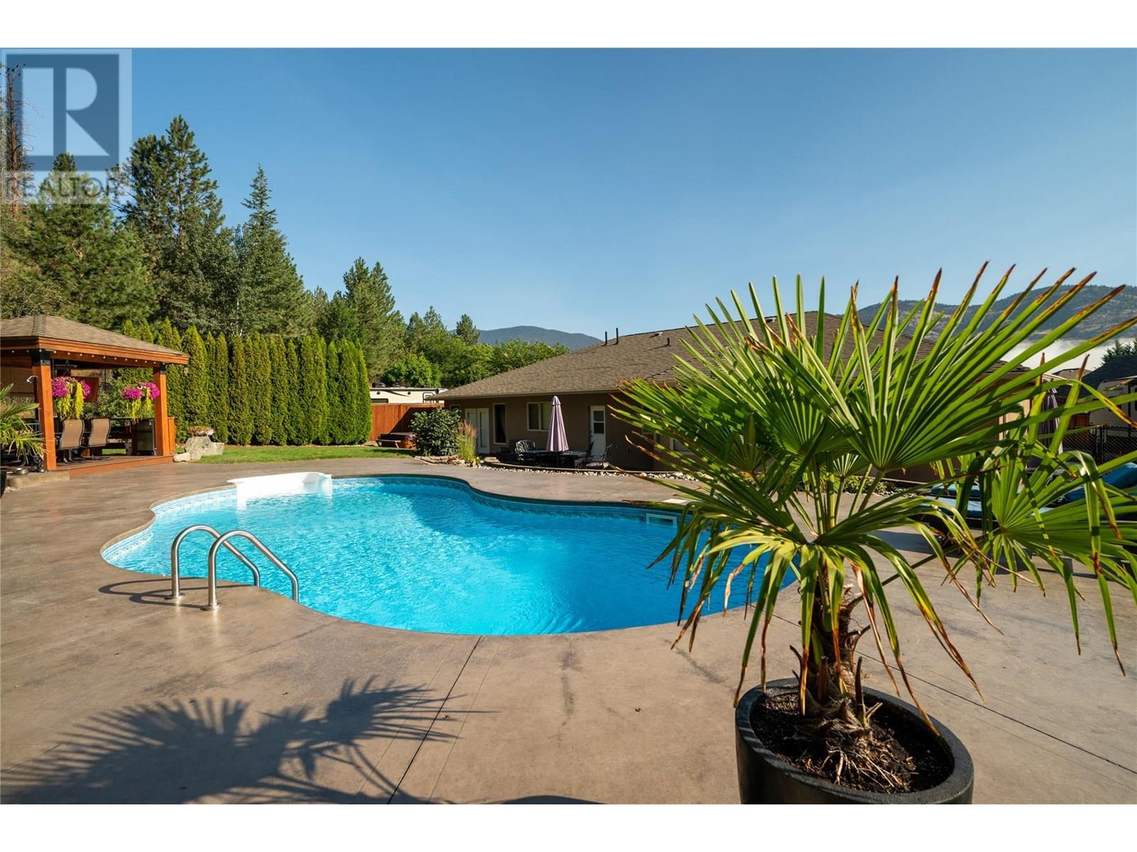 585 Coyote Drive, kamloops, British Columbia
