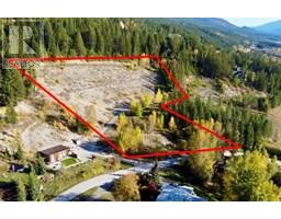 542 DAY Road, golden, British Columbia