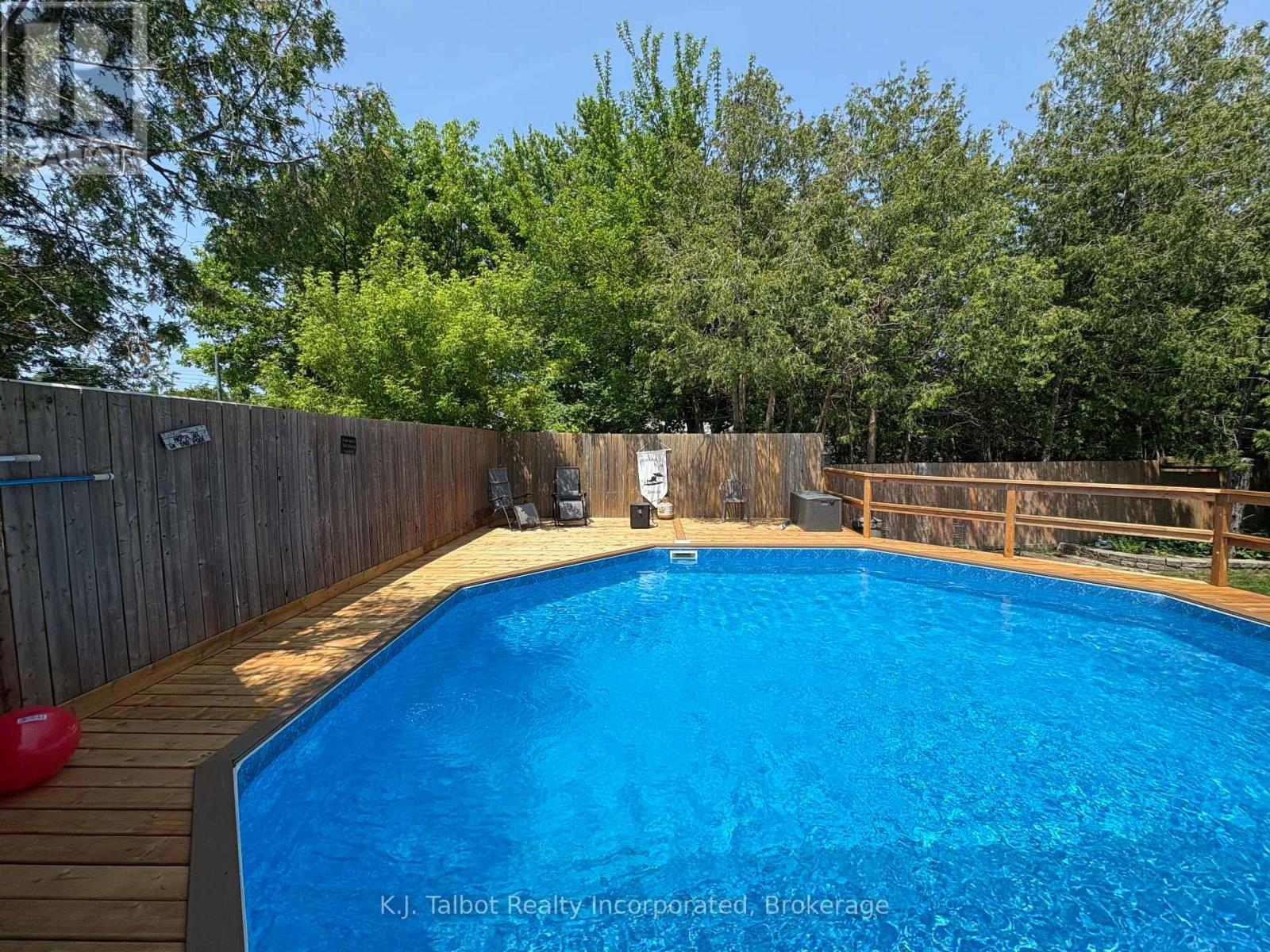 202 Bennett Street W, Goderich, Ontario  N7A 1X8 - Photo 29 - X12219376