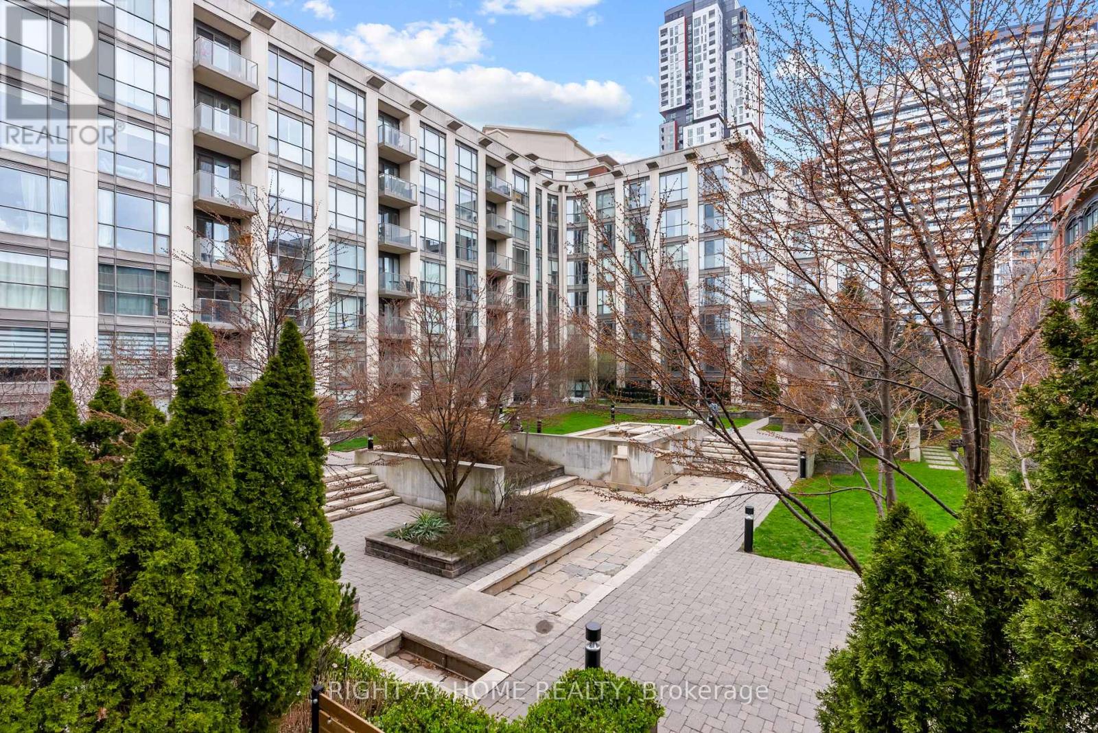 703 - 18 Beverley Street, Toronto, Ontario  M5T 3L2 - Photo 28 - C12290982
