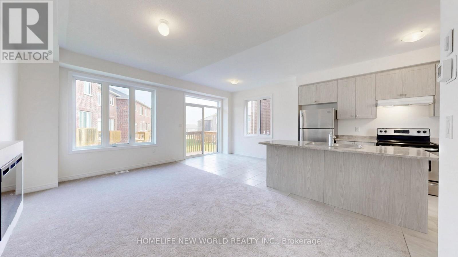 Property at 969 ELIZABETH MACKENZIE DRIVE image 4