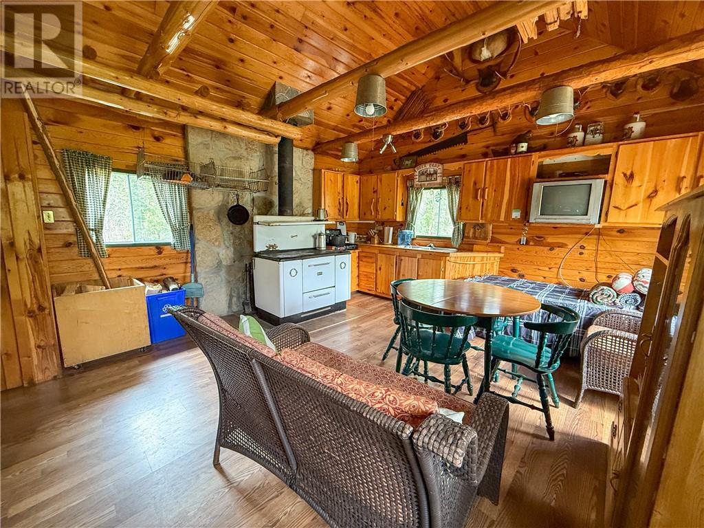 17895 Highway 540, Evansville, Ontario  P0P 1J0 - Photo 23 - 2122179