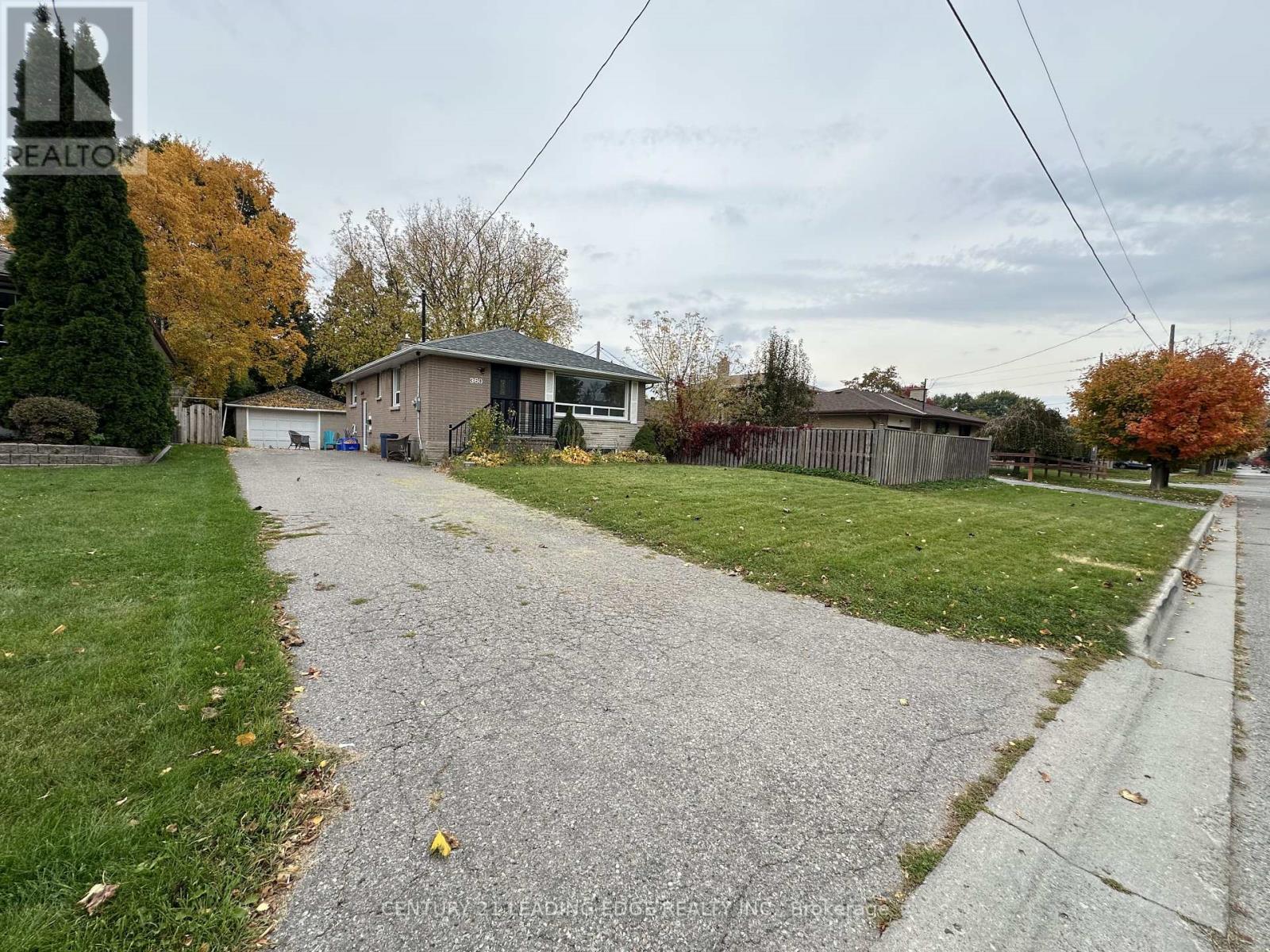 Upper - 360 Guelph Street, Oshawa, Ontario  L1H 6J5 - Photo 1 - E12291006