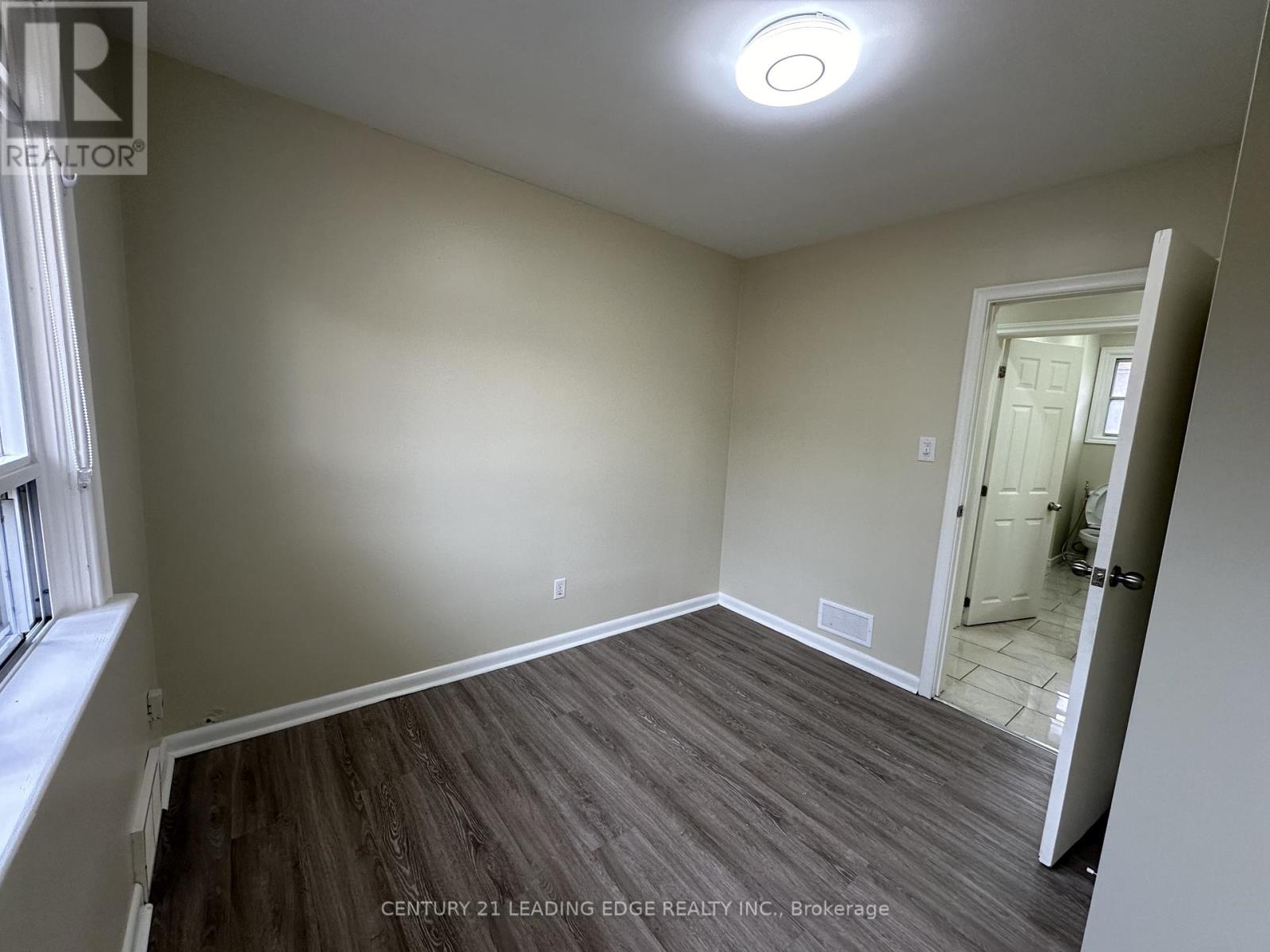 Upper - 360 Guelph Street, Oshawa, Ontario  L1H 6J5 - Photo 11 - E12291006