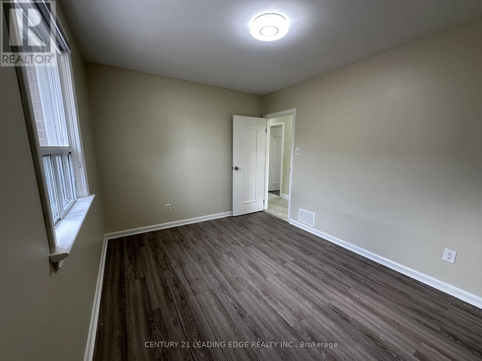 Upper - 360 Guelph Street, Oshawa, Ontario  L1H 6J5 - Photo 8 - E12291006