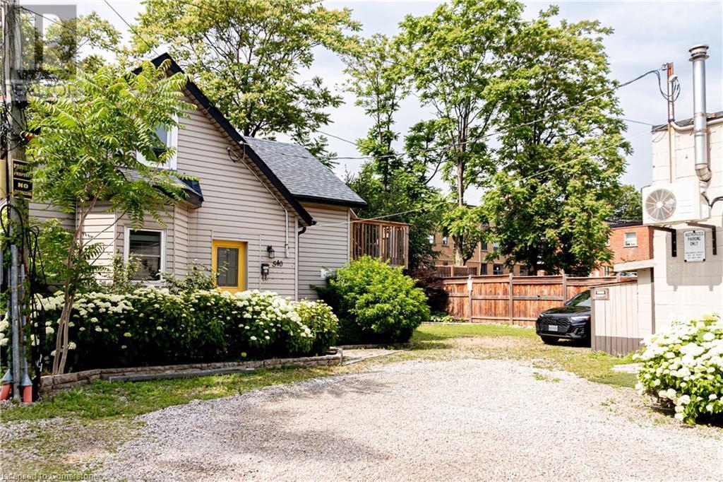 538 Main Street E, Hamilton, Ontario  L8M 1J1 - Photo 5 - 40742873