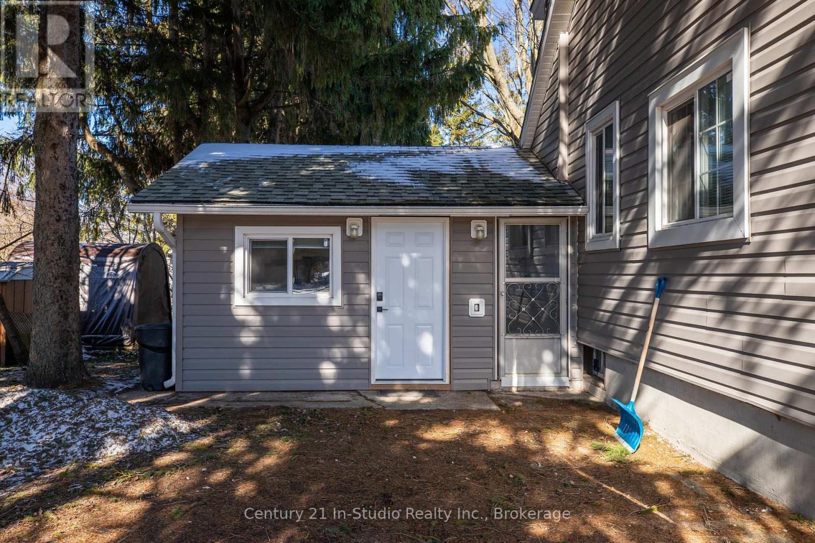 103 King Street, Kincardine, Ontario  N0G 2T0 - Photo 34 - X12035558