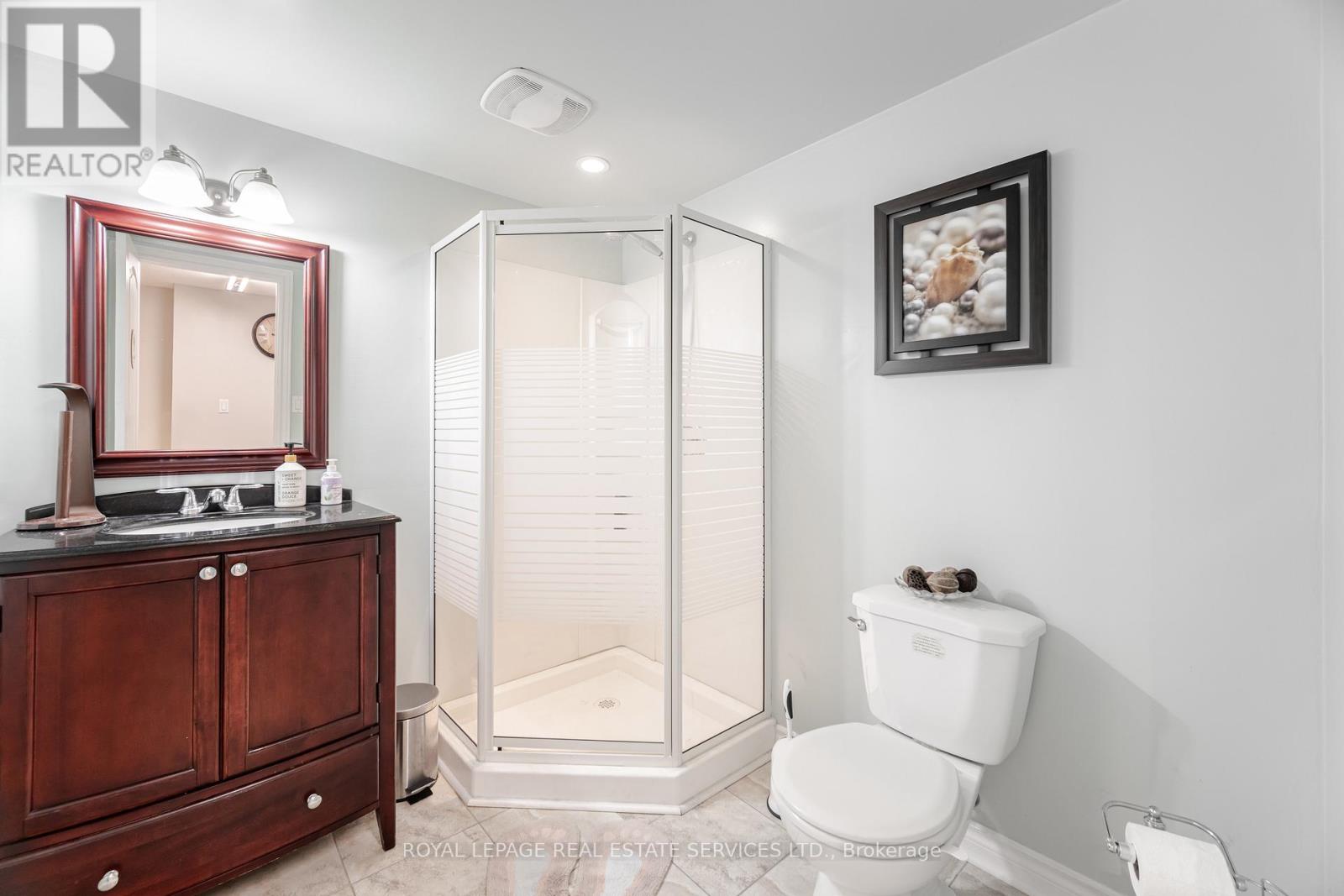 3809 Candlelight Drive, Mississauga, Ontario  L5M 8A8 - Photo 46 - W12290948