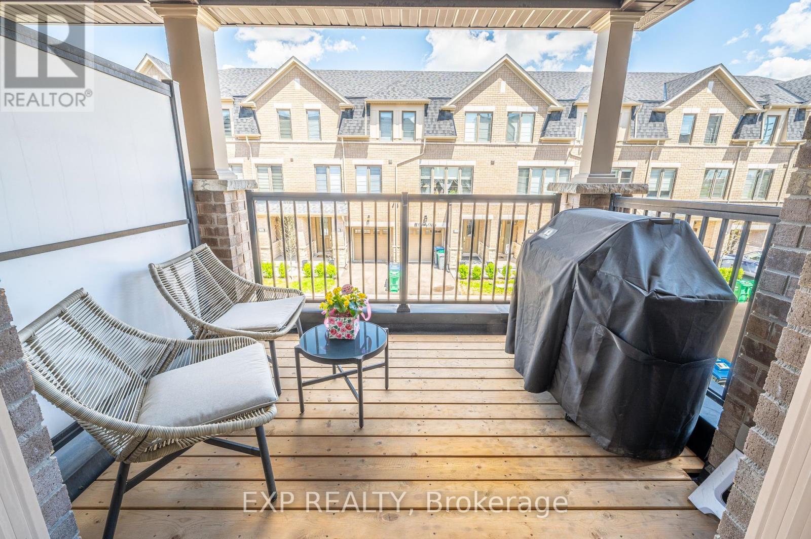 Property at 28 VESTRY WAY image 3