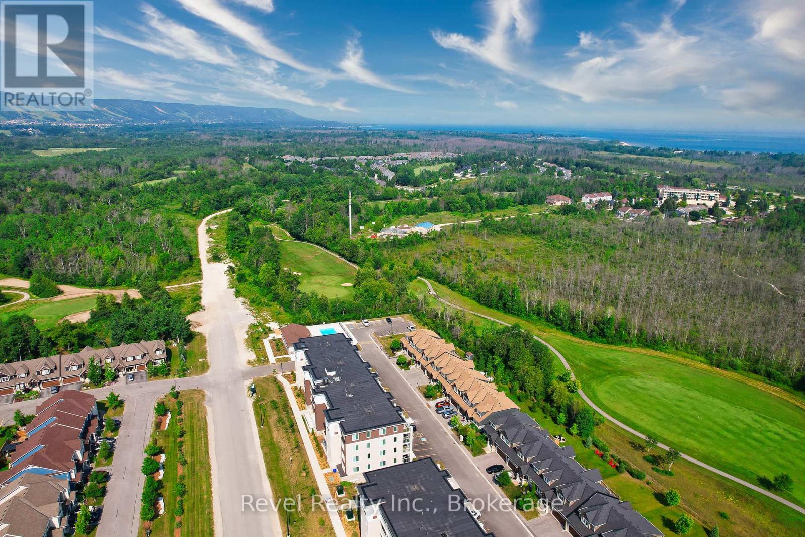 201 - 17 Spooner Crescent, Collingwood, Ontario  L9Y 1T3 - Photo 4 - S12291273