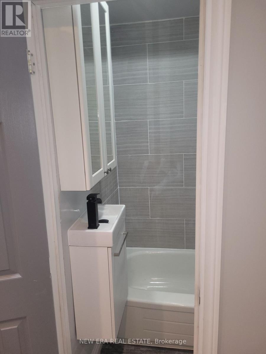 850 Bathurst Street, Toronto (Annex), Ontario  M5R 3G1 - Photo 14 - C12291155