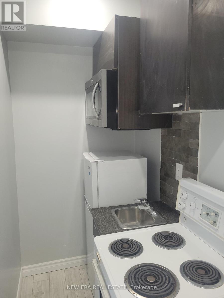 850 Bathurst Street, Toronto (Annex), Ontario  M5R 3G1 - Photo 10 - C12291167