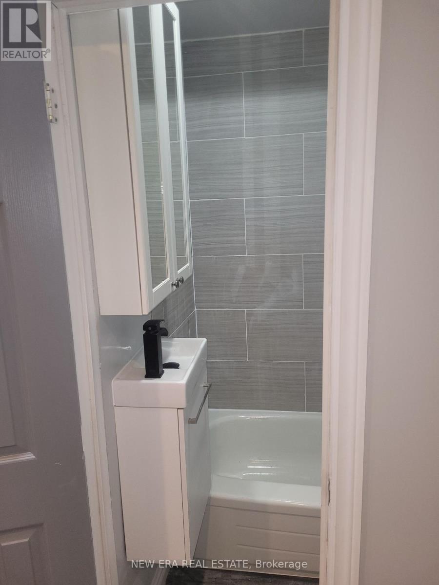 850 Bathurst Street, Toronto (Annex), Ontario  M5R 3G1 - Photo 14 - C12291167