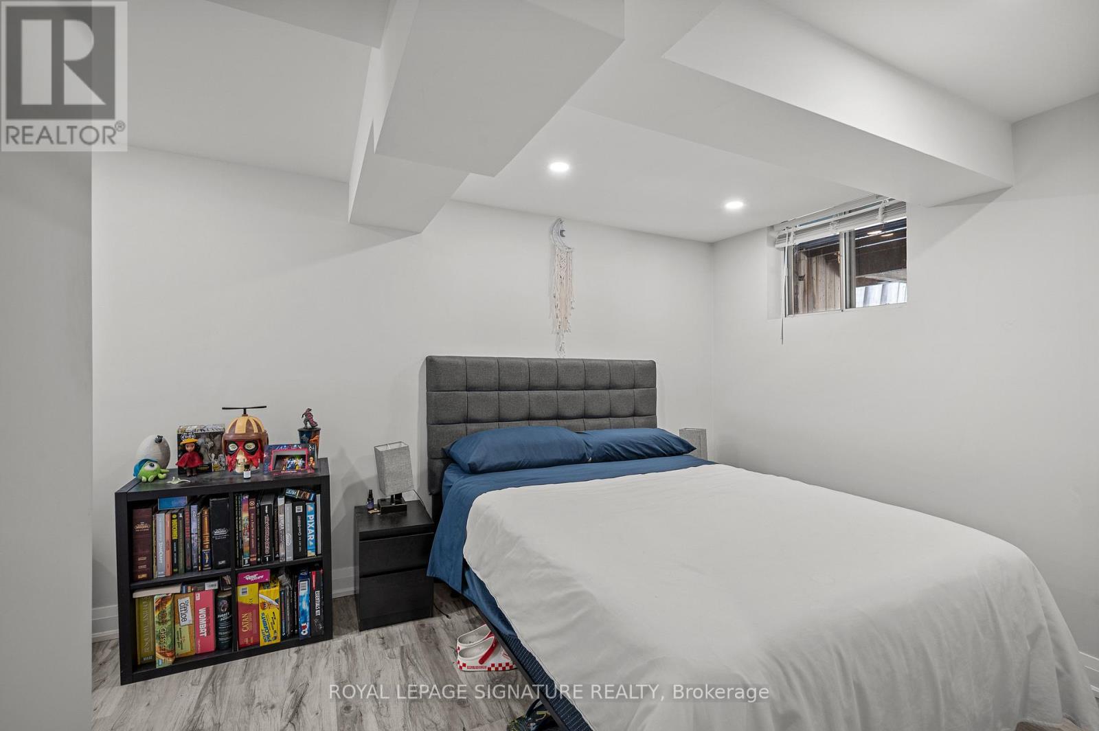 Lower - 599 Glencairn Avenue, Toronto, Ontario  M6B 1Z6 - Photo 10 - C12291184