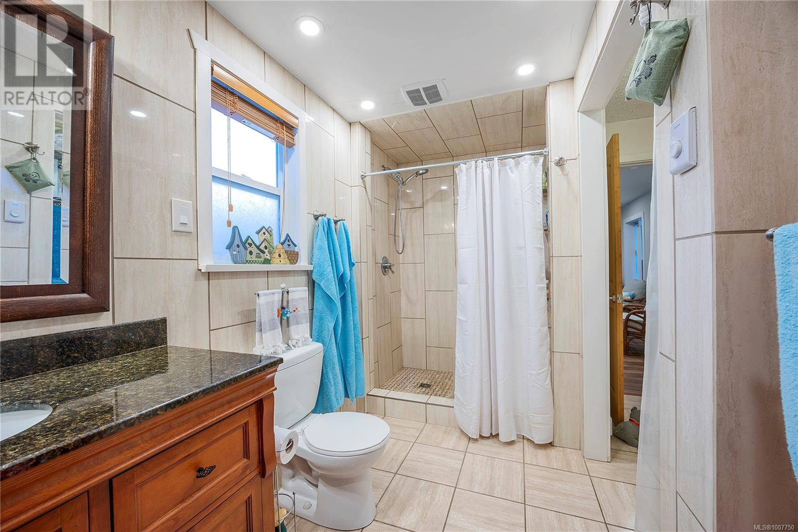 Property at 1671 Fawcett Rd image 1