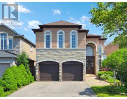 2 LORD NELSON COURT, Richmond Hill, Ontario