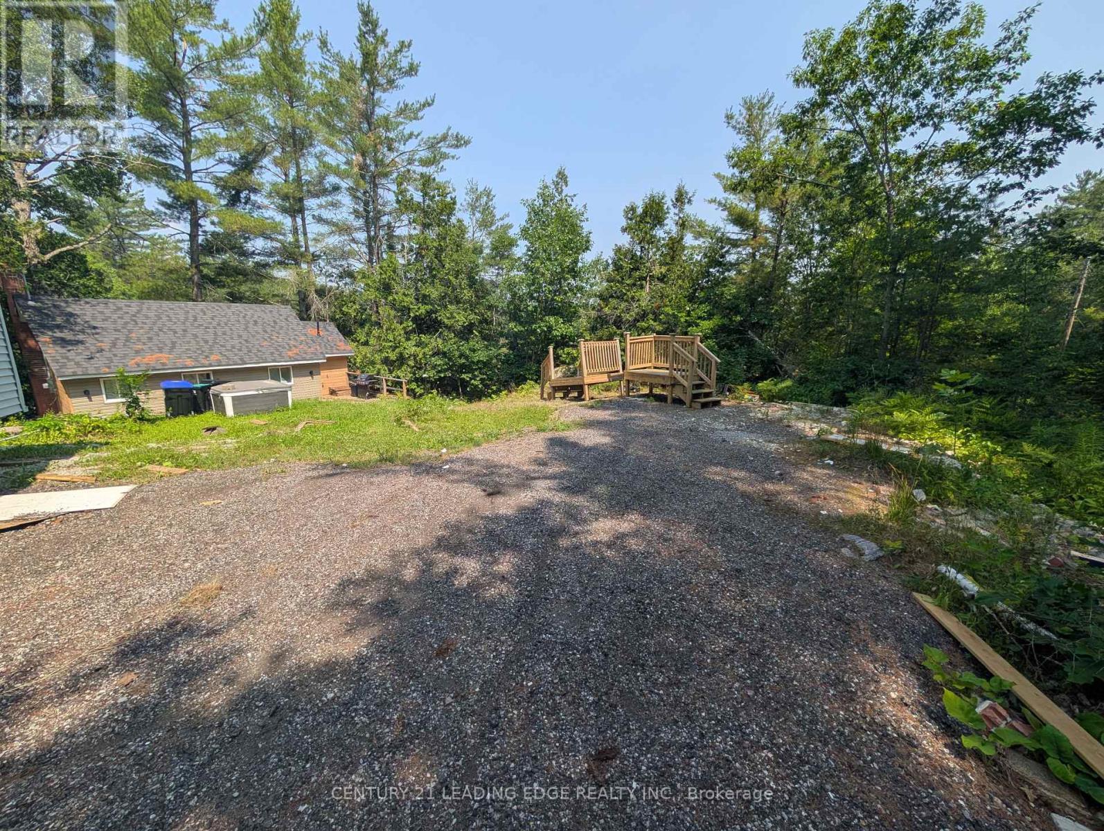 8144 Laidlaw Avenue, Ramara, Ontario  L0K 2B0 - Photo 9 - S12291041