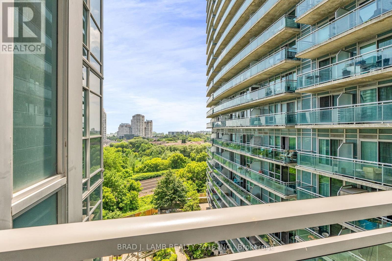 1031 - 165 Legion Road N, Toronto, Ontario  M8Y 0A1 - Photo 21 - W12291085