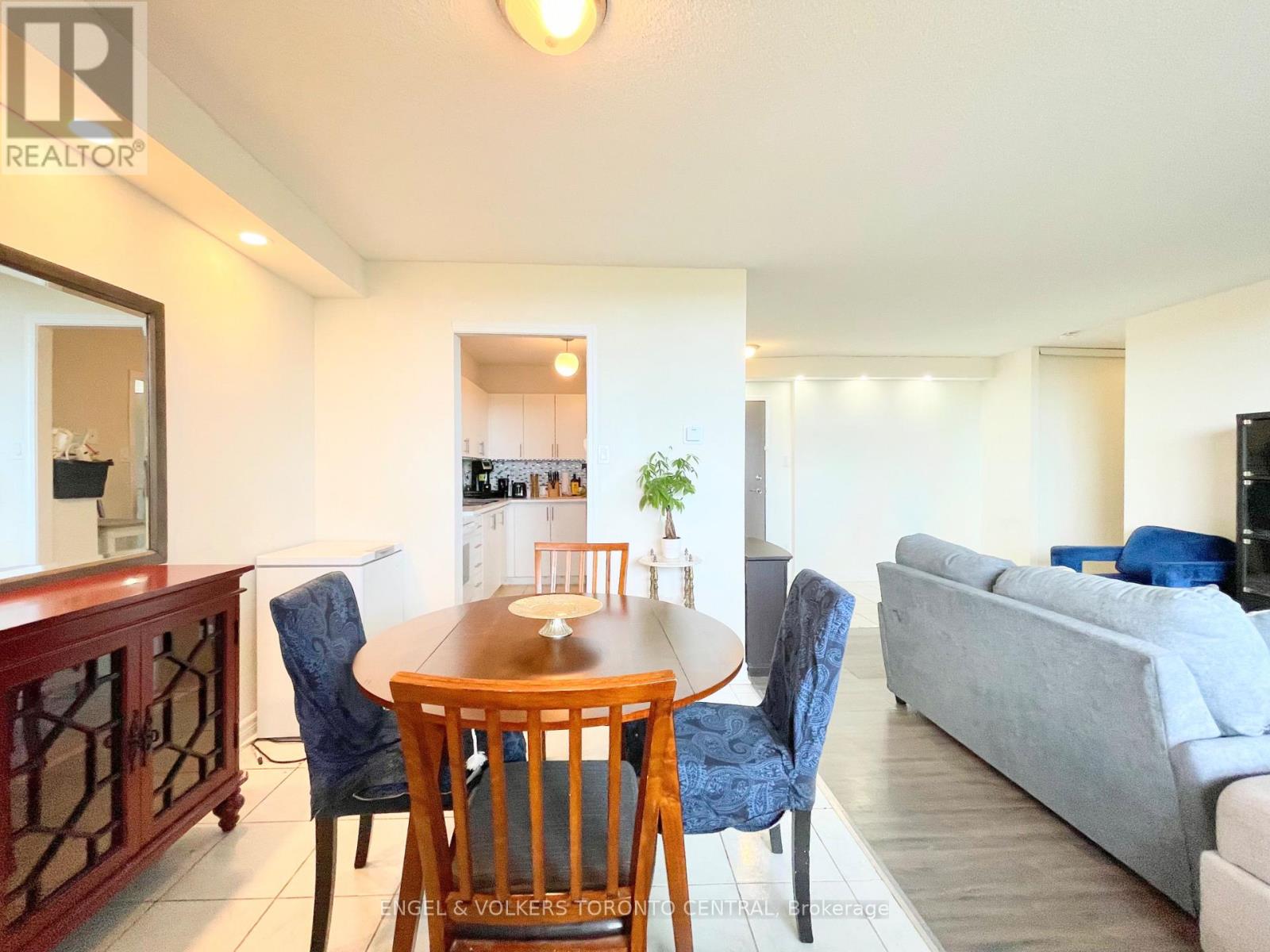 1003 - 3390 Weston Road, Toronto (Humbermede), Ontario  M9M 2X3 - Photo 11 - W12291112