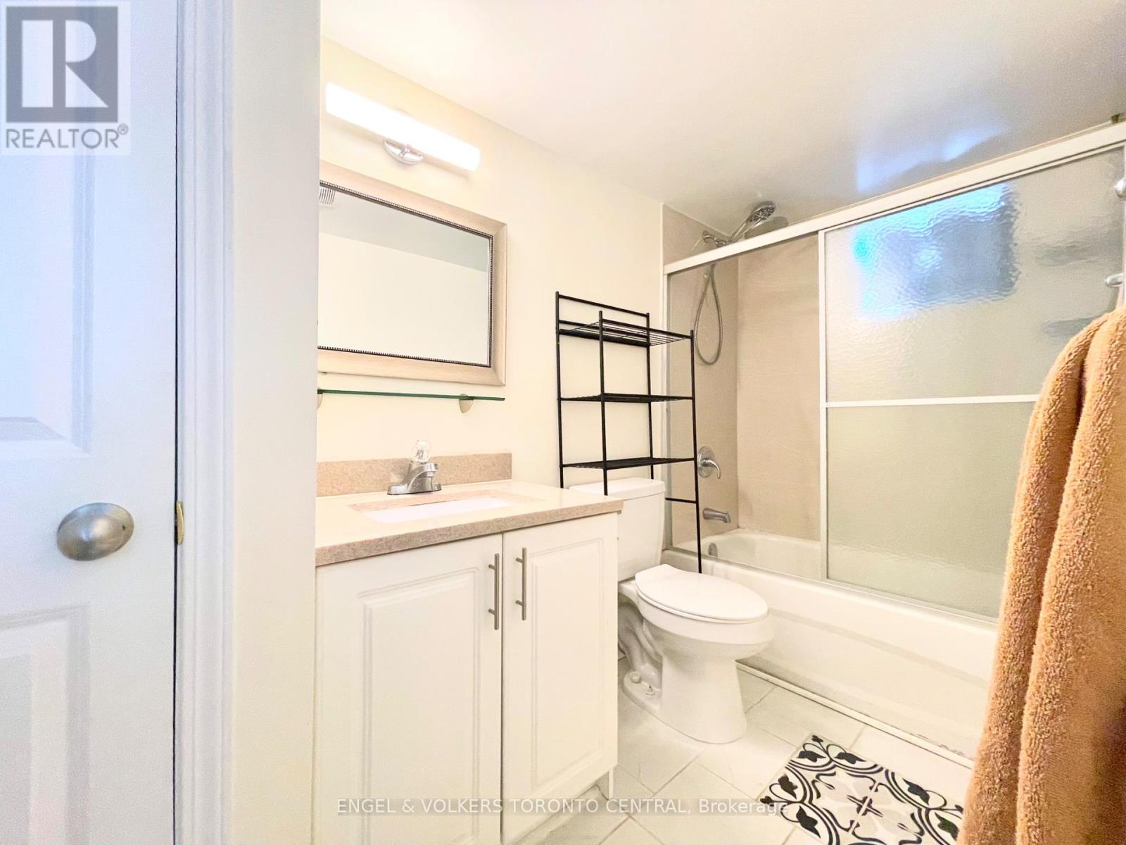 1003 - 3390 Weston Road, Toronto (Humbermede), Ontario  M9M 2X3 - Photo 14 - W12291112
