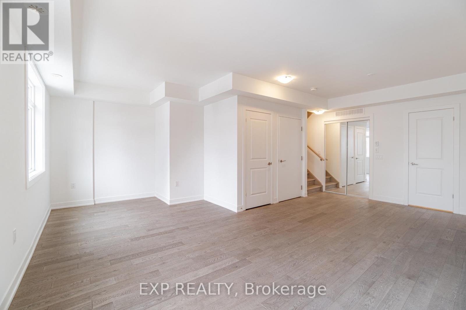 229 - 1062 Douglas Mccurdy Comm Court, Mississauga (Lakeview), Ontario  L5G 0C6 - Photo 13 - W12291131